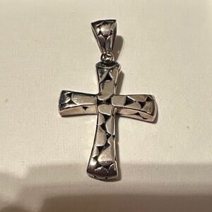 Cross pendant